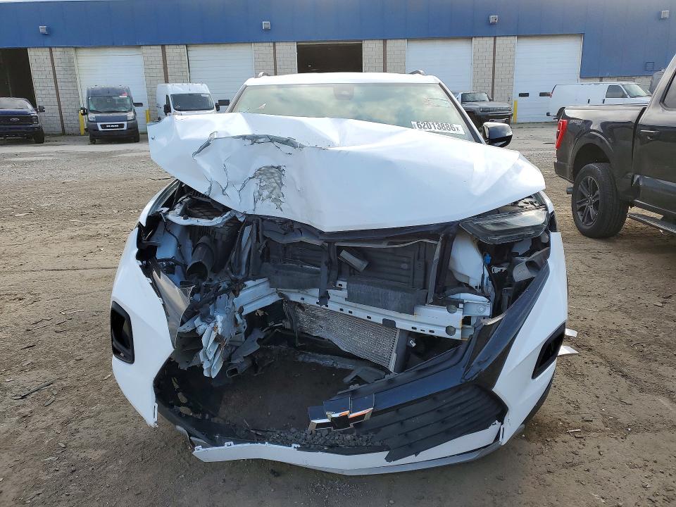 Photo 5 from auction – 2021 CHEVROLET BLAZER with VIN 3GNKBCRS8MS551033