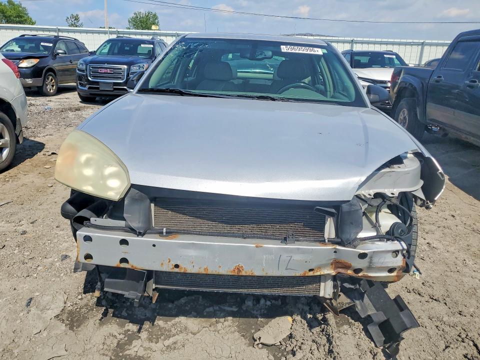 Photo 5 from auction – 2004 CHEVROLET MALIBU with VIN 1G1ZU64834F219366
