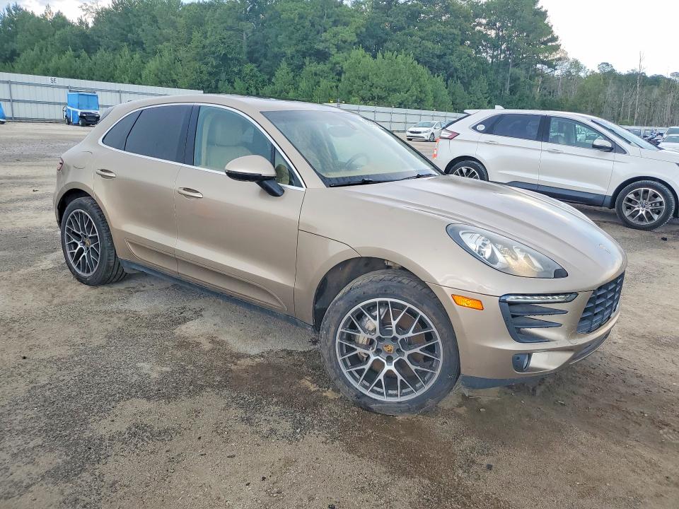 Photo 4 from auction – 2016 PORSCHE MACAN with VIN WP1AB2A50GLB44059