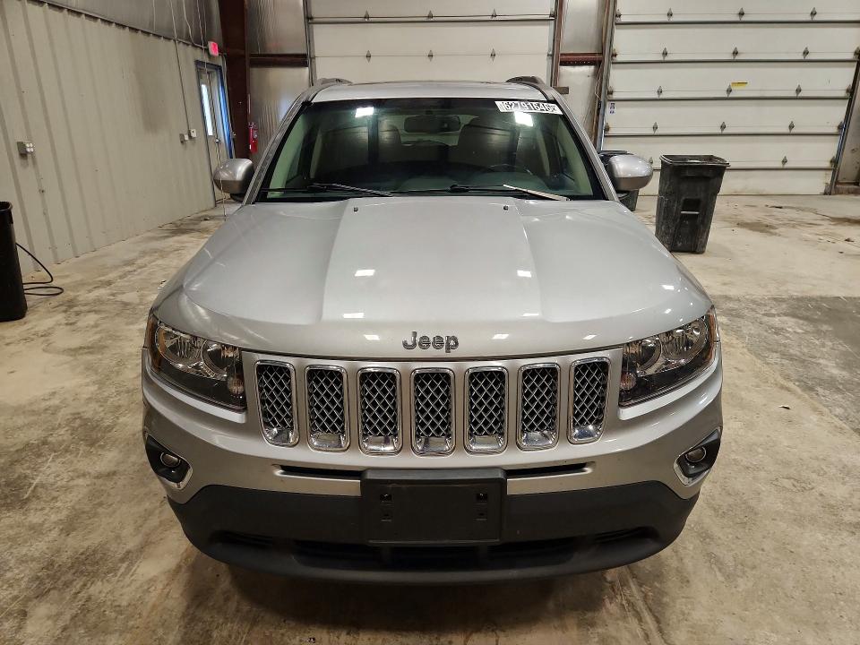 Photo 5 from auction – 2016 JEEP COMPASS with VIN 1C4NJCEA6GD749006