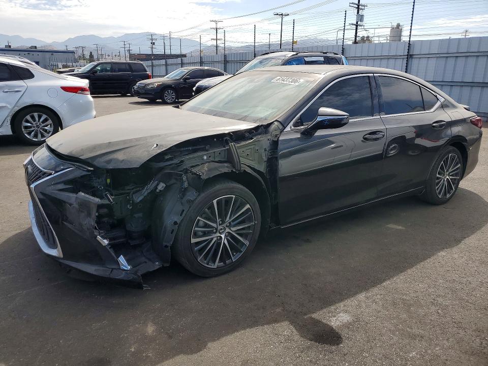 LEXUS ES 300H 2024 with VIN 58ADA1C1XRU049368 - Photo from auction