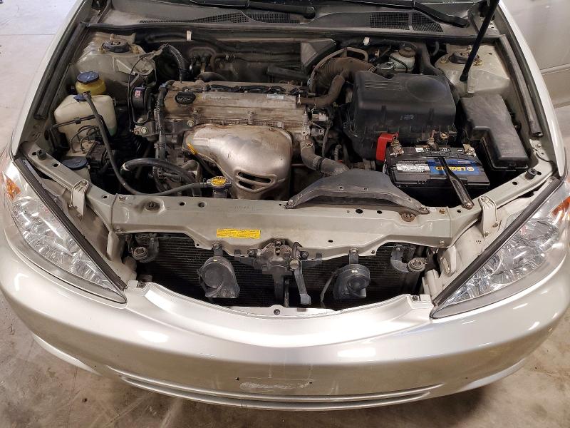 Photo 11 from auction – 2002 TOYOTA CAMRY with VIN 4T1BE32K72U044496