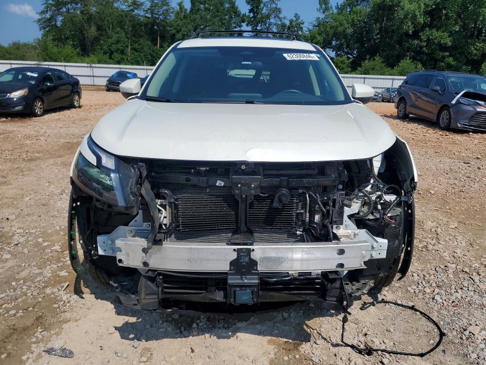 Photo 5 from auction – 2024 NISSAN PATHFINDER with VIN 5N1DR3BD3RC254768