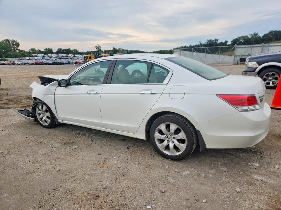 Photo 2 from auction – 2010 HONDA ACCORD with VIN 5KBCP3F88AB004096
