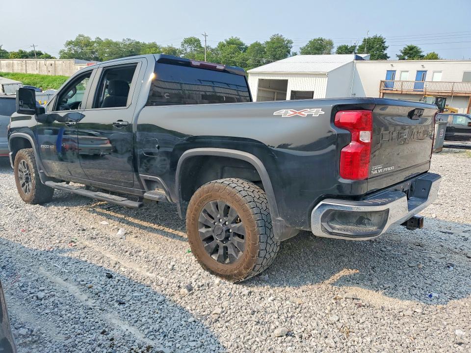 Photo 2 from auction – 2020 CHEVROLET SILVERADO with VIN 1GC4YNEY2LF332934