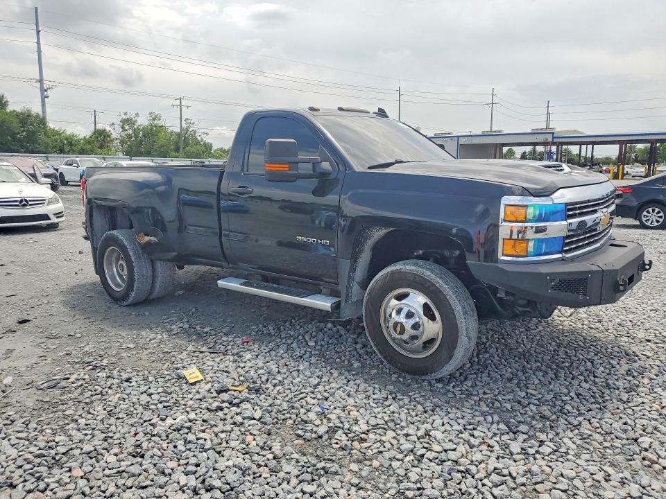 Photo 4 from auction – 2017 CHEVROLET SILVERADO with VIN 1GC3KYCG2HZ339400