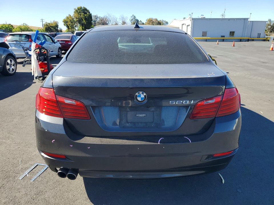 Photo 6 from auction – 2014 BMW 528 with VIN WBA5A5C59ED512327