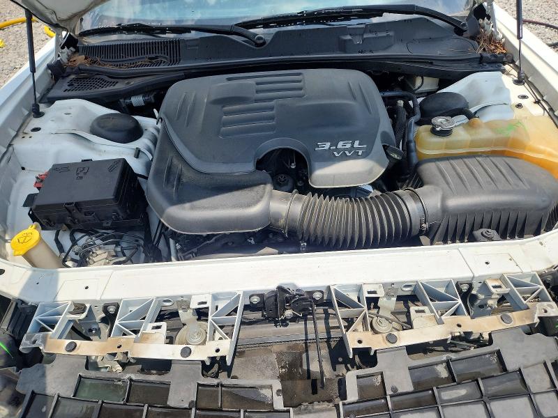 Photo 11 from auction – 2016 DODGE CHALLENGER with VIN 2C3CDZAG6GH183822