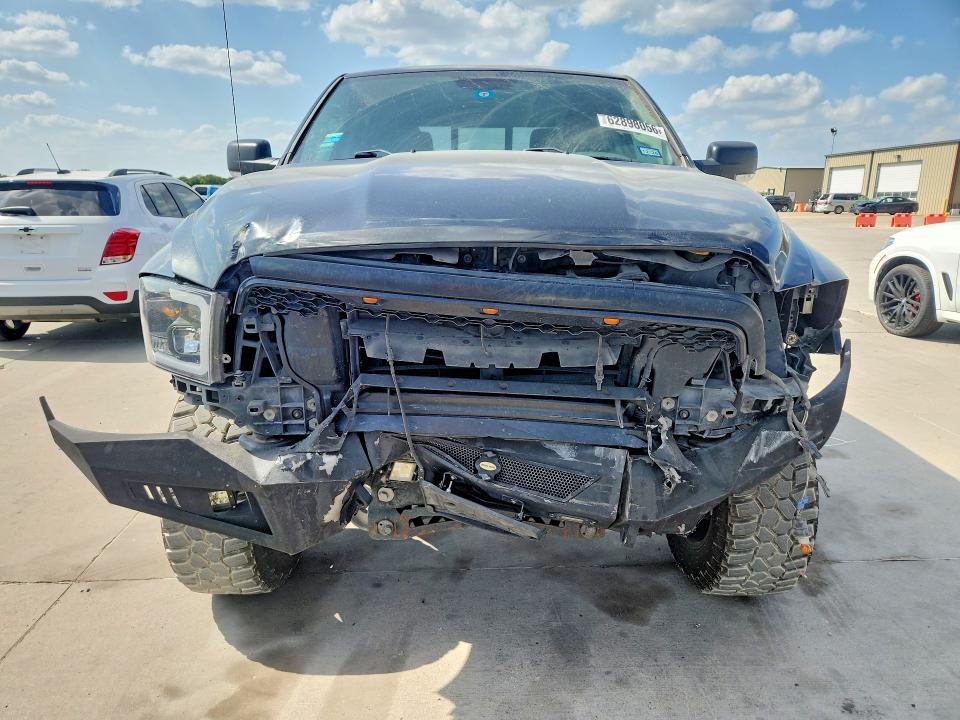 Photo 5 from auction – 2016 RAM 1500 with VIN 1C6RR7LT3GS417923