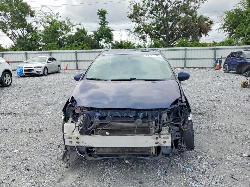 Photo 5 from auction – 2015 TOYOTA PRIUS with VIN JTDKN3DU1F0396537
