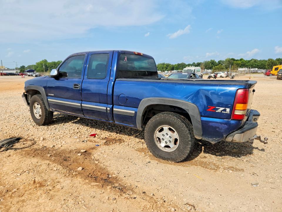 Photo 2 from auction – 2002 CHEVROLET SILVERADO with VIN 1GCEK19V52E196494