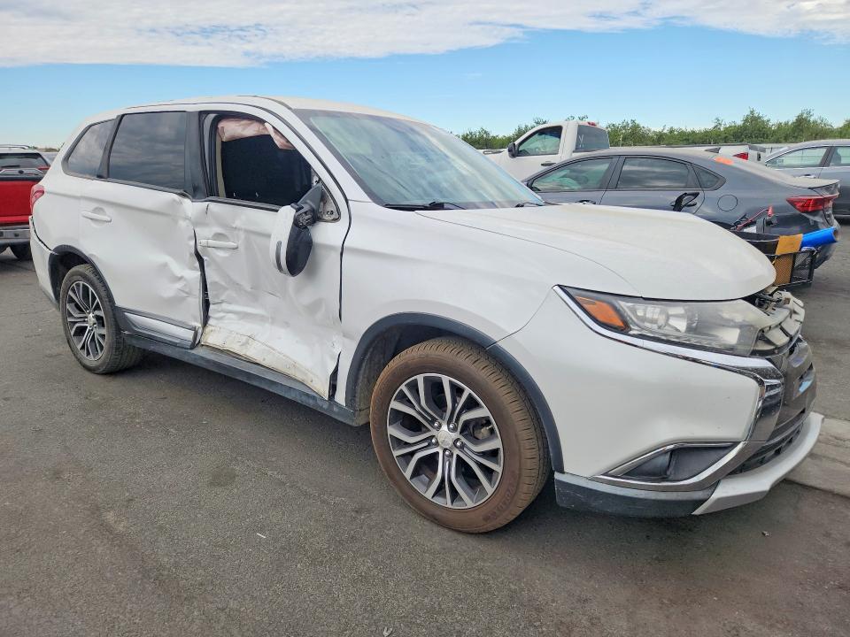 Photo 4 from auction – 2017 MITSUBISHI OUTLANDER with VIN JA4AD3A36HZ044136