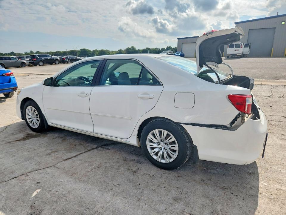 Photo 2 from auction – 2014 TOYOTA CAMRY with VIN 4T4BF1FK9ER349858