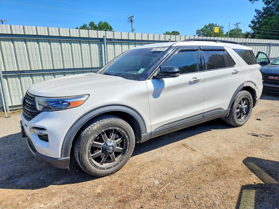 FORD EXPLORER 2020 with VIN 1FMSK7FH2LGA44520 - Photo from auction