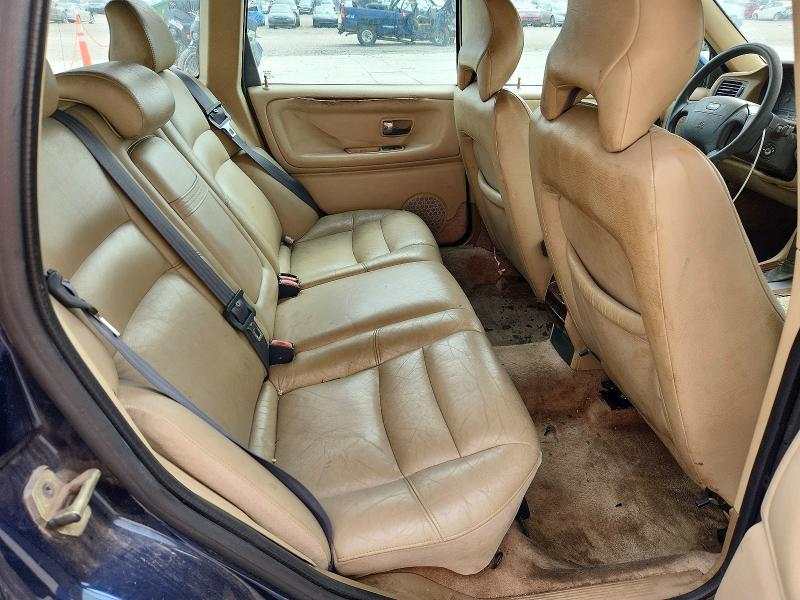 Photo 10 from auction – 1998 VOLVO V70 with VIN YV1LW5671W2498794
