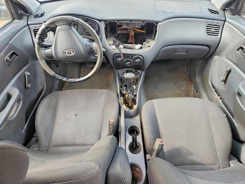 Foto 8 de la subasta – 2006 KIA RIO con VIN KNADE123566119732