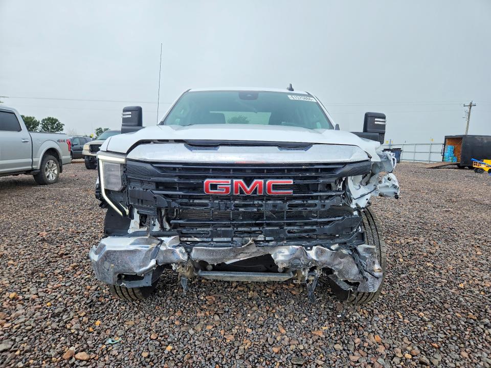 Photo 5 from auction – 2024 GMC 1500 with VIN 1GTUUAED0RZ348929