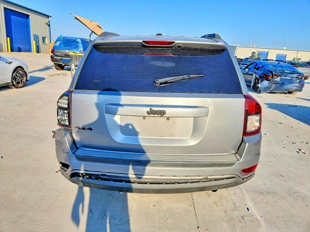 Photo 6 from auction – 2016 JEEP COMPASS with VIN 1C4NJDBB3GD520009