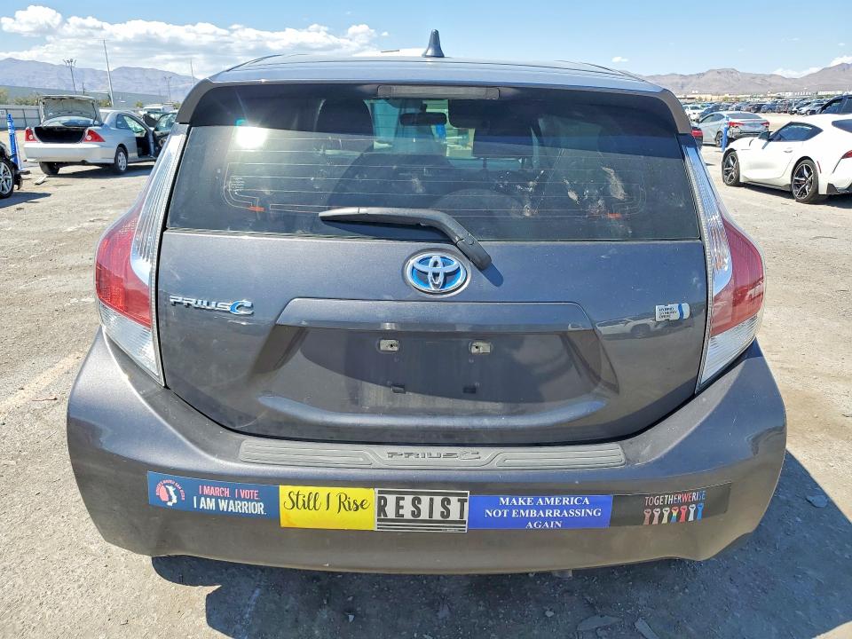 Photo 6 from auction – 2016 TOYOTA PRIUS C with VIN JTDKDTB38G1120056