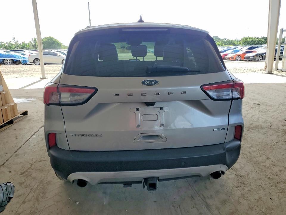 Photo 6 from auction – 2020 FORD ESCAPE with VIN 1FMCU9J90LUA81397