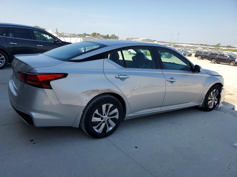Photo 3 from auction – 2021 NISSAN ALTIMA with VIN 1N4BL4BV6MN301077