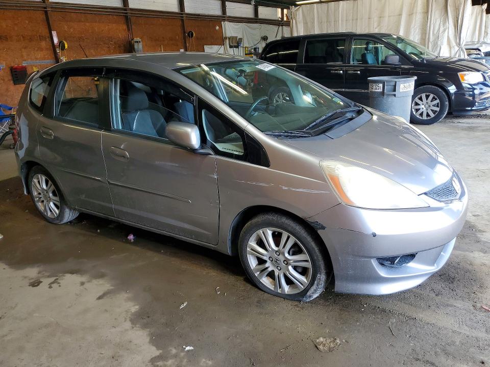 Photo 4 from auction – 2010 HONDA FIT with VIN JHMGE8H47AC006074
