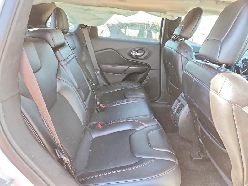 Photo 11 from auction – 2019 JEEP CHEROKEE with VIN 1C4PJMBX6KD260458
