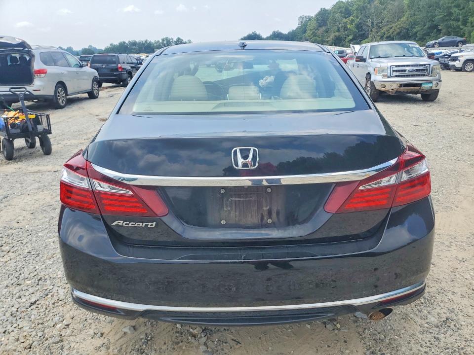 Photo 6 from auction – 2017 HONDA ACCORD with VIN 1HGCR2F87HA168673