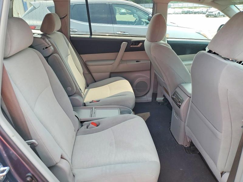 Photo 11 from auction – 2012 TOYOTA HIGHLANDER with VIN 5TDBK3EH1CS131166