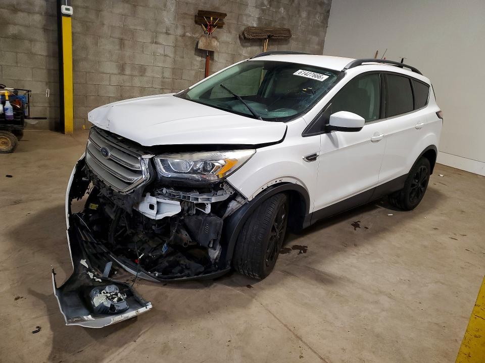 FORD ESCAPE 2018 with VIN 1FMCU9HD7JUC33148 - Photo from auction