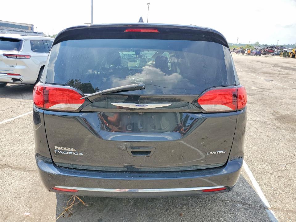 Photo 6 from auction – 2020 CHRYSLER PACIFICA with VIN 2C4RC1GG8LR112823