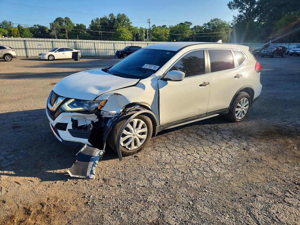 NISSAN ROGUE 2017 with VIN 5N1AT2MT8HC892841 - Photo from auction