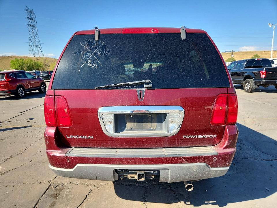 Photo 6 from auction – 2004 LINCOLN NAVIGATOR with VIN 5LMFU28R84LJ27654