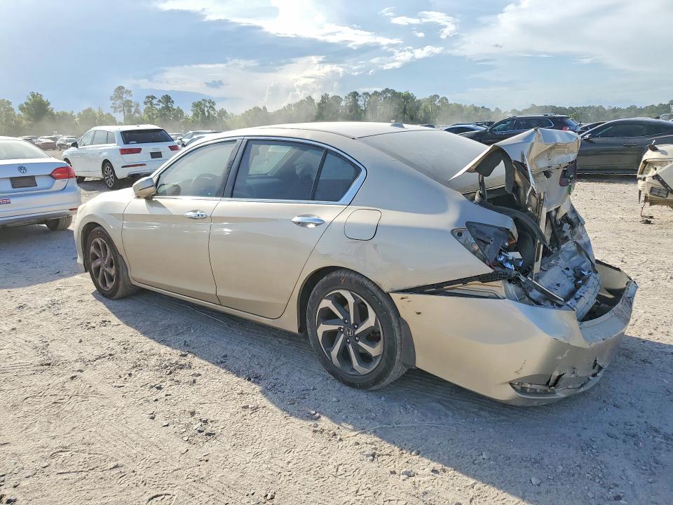 Photo 2 from auction – 2017 HONDA ACCORD with VIN 1HGCR2F71HA114924