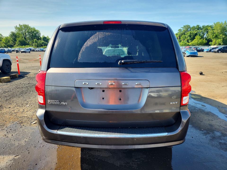 Photo 6 from auction – 2016 DODGE GRAND CARAVAN with VIN 2C4RDGCG8GR369363