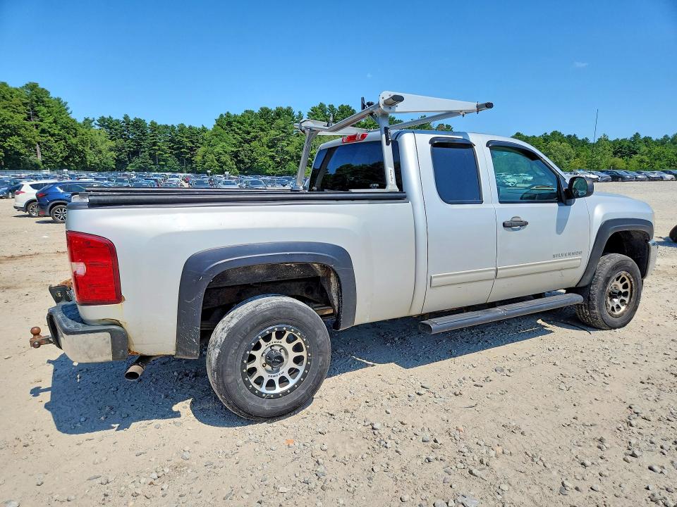 Photo 3 from auction – 2012 CHEVROLET SILVERADO with VIN 1GCRKSE71CZ113183