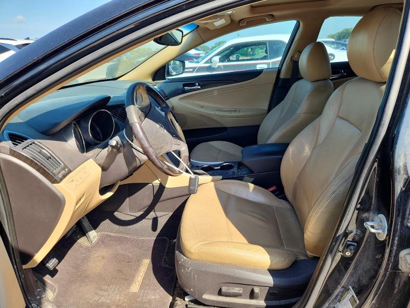 Photo 7 from auction – 2011 HYUNDAI SONATA with VIN 5NPEC4AC5BH145795