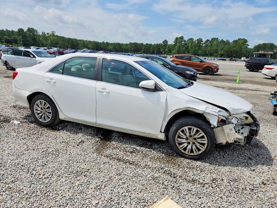Photo 4 from auction – 2014 TOYOTA CAMRY with VIN 4T1BF1FK5EU869968