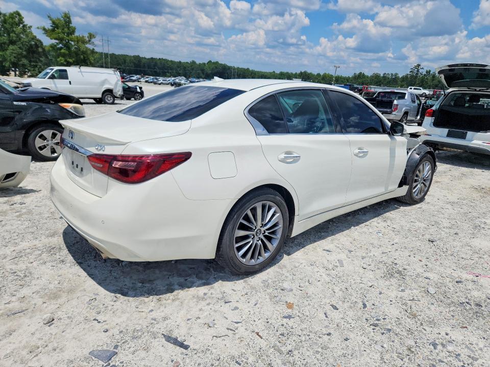 Photo 3 from auction – 2018 INFINITI Q50 with VIN JN1EV7AP5JM365301