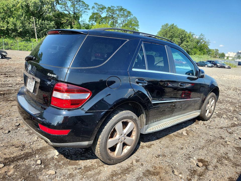 Photo 3 from auction – 2011 MERCEDES-BENZ ML with VIN 4JGBB8GB7BA716217