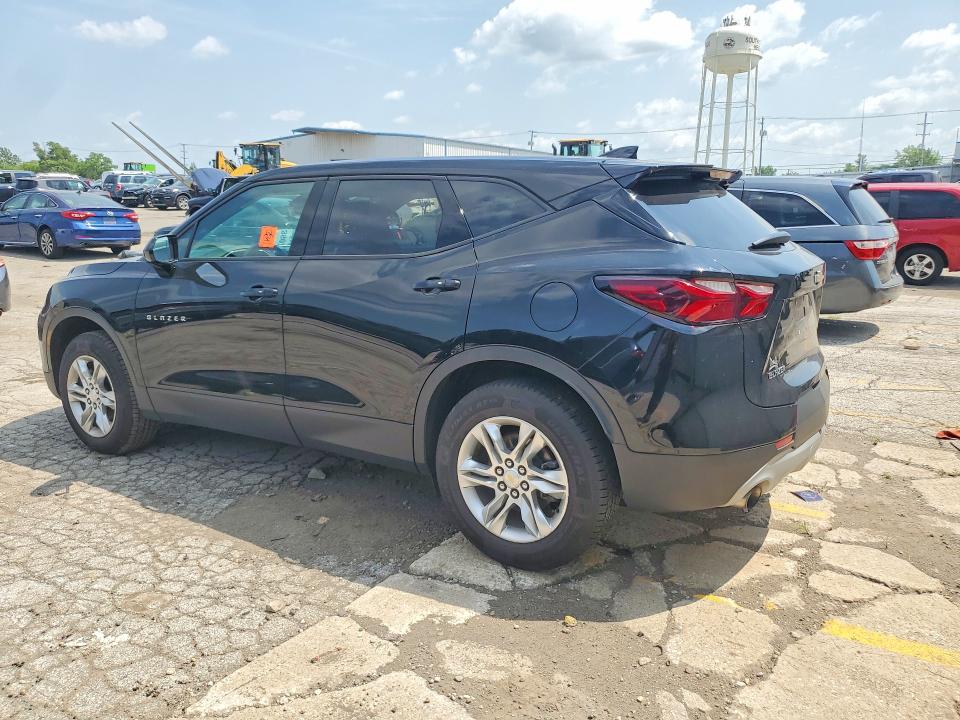 Photo 2 from auction – 2019 CHEVROLET BLAZER with VIN 3GNKBBRA3KS646663