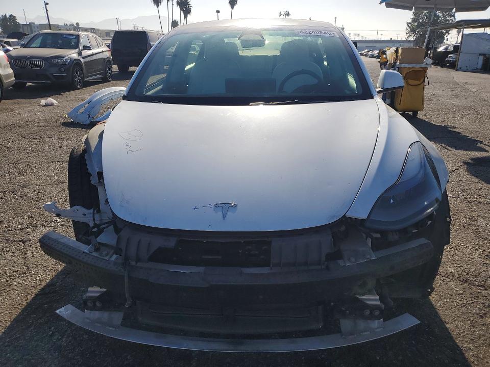 Photo 5 from auction – 2022 TESLA MODEL 3 with VIN 5YJ3E1EB5NF103762
