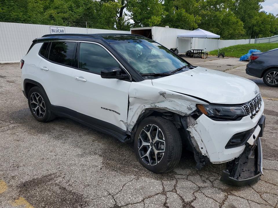 Photo 4 from auction – 2025 JEEP COMPASS with VIN 3C4NJDCN0ST556669