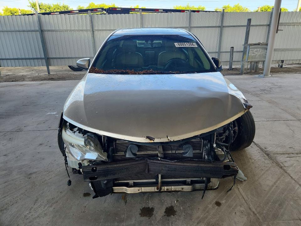 Снимка 5 от търг – 2013 TOYOTA CAMRY HYBRID с VIN 4T1BD1FK8DU077057