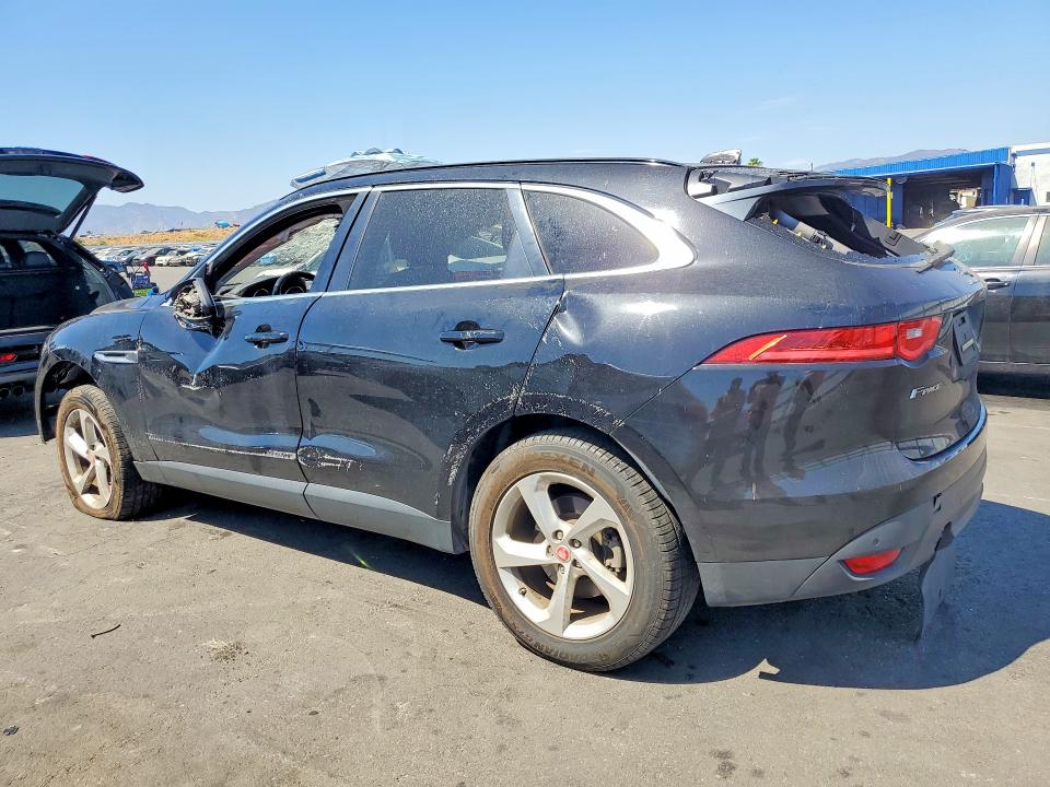 Photo 2 from auction – 2019 JAGUAR F-PACE with VIN SADCJ2FX1KA369204