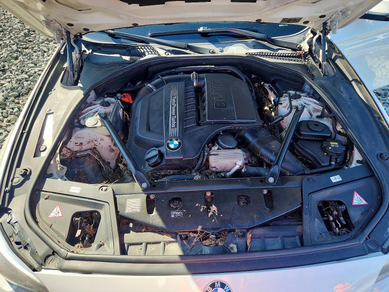 Photo 11 from auction – 2016 BMW 535 with VIN WBA5B3C55GG255539