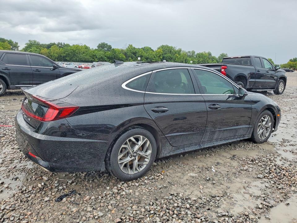 Photo 3 from auction – 2020 HYUNDAI SONATA with VIN 5NPEF4JA8LH053359