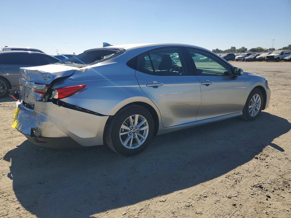 Photo 3 from auction – 2026 TOYOTA CAMRY with VIN 4T1DAACK0TU659593