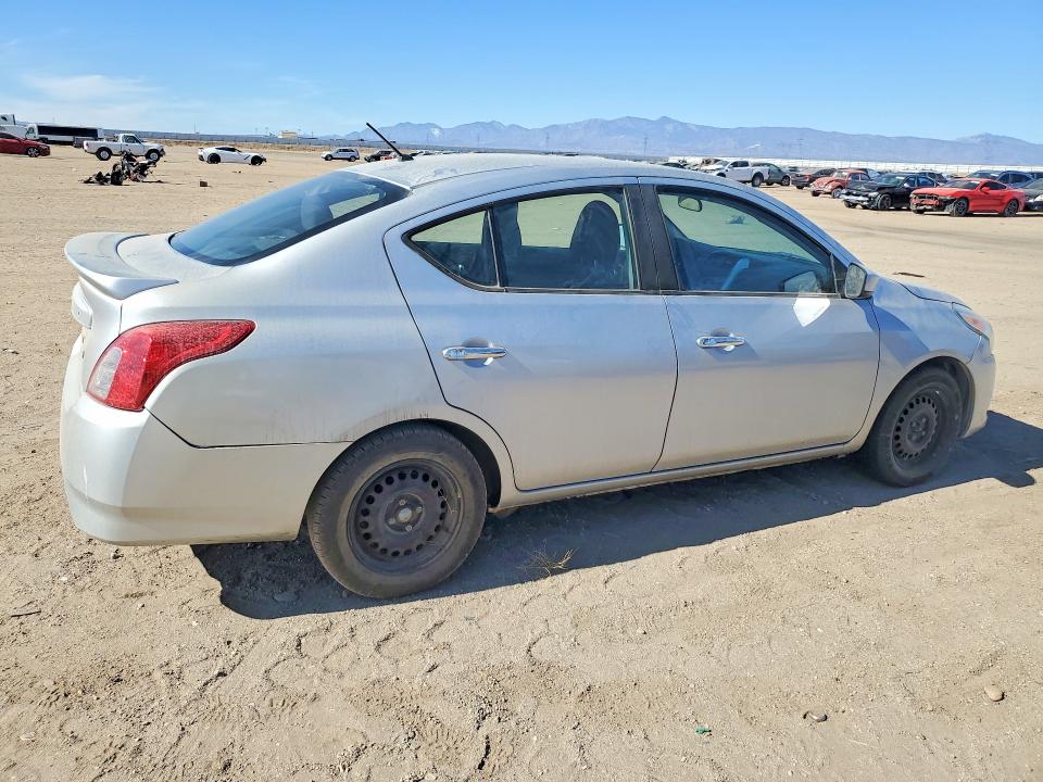 Photo 3 from auction – 2017 NISSAN VERSA with VIN 3N1CN7AP6HK430982