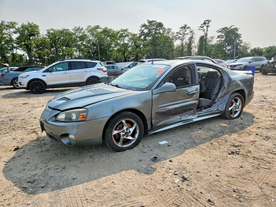 2004 PONTIAC GRAND PRIX - Търг №61165456